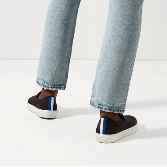 Rothy’s Classic Black Slip On Sneaker Size 8 - Picture 3 of 12